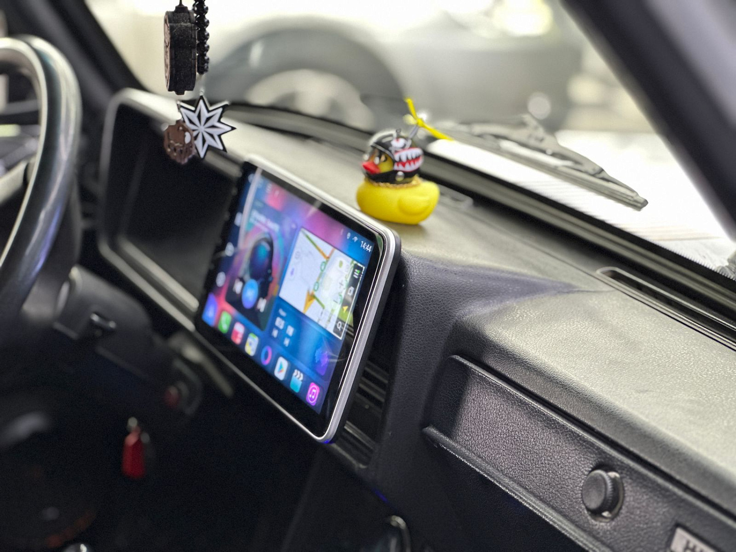 Установка аудио системы и замена штатной магнитолы на Android от компании S8 Plus 2/32Gb в автомобиле ВАЗ 2107