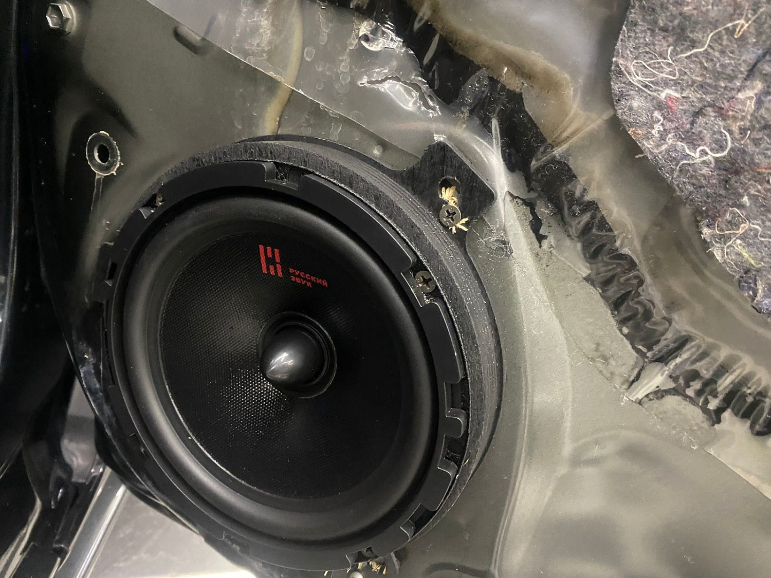 Установка аудио системы и установка головного устройства Teyes CC3 2K 4/32Gb в Toyota Auris