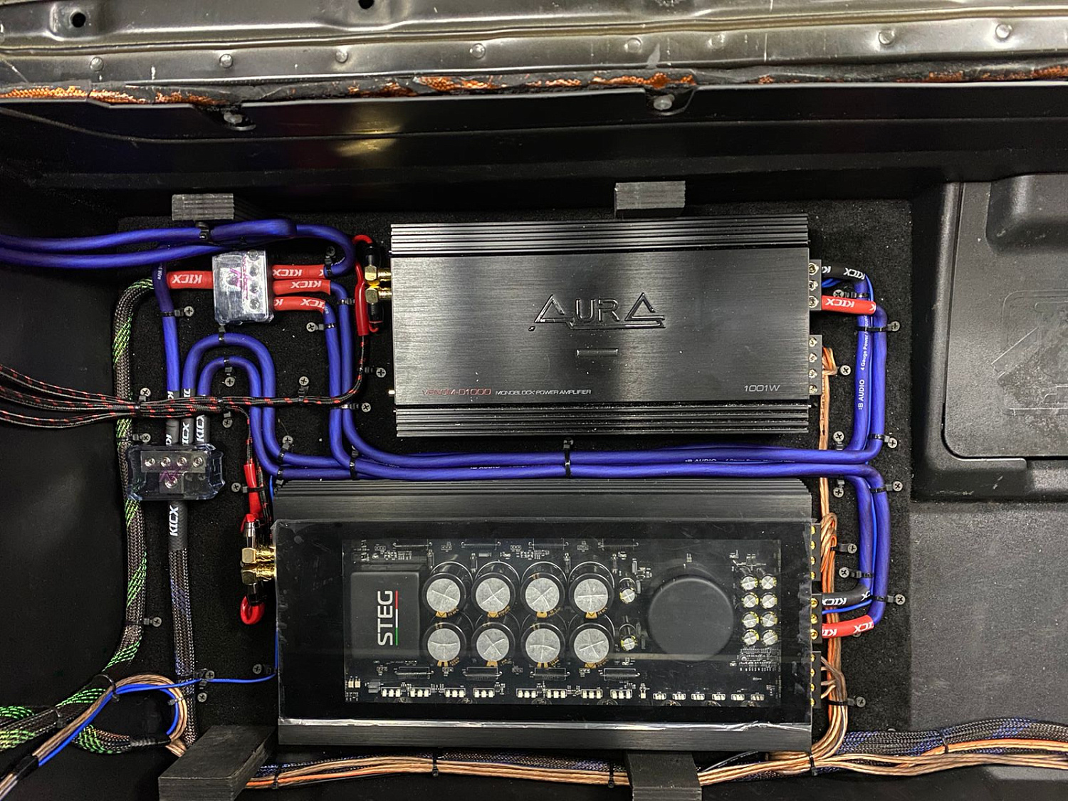 Установка аудио системы и шумоизоляция автомобиля Mitsubishi Pajero