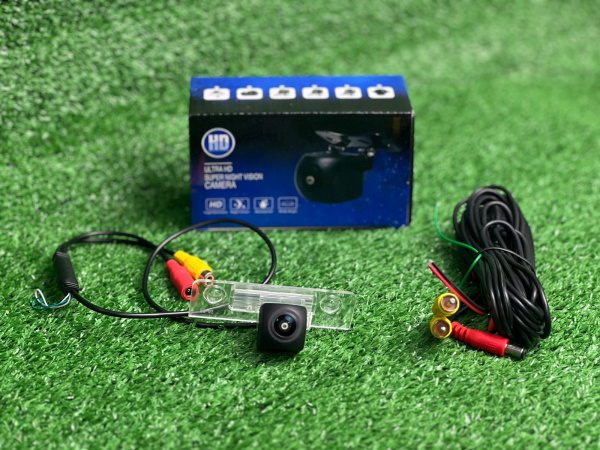 Камера заднего вида Skoda Octavia 2 A5  2008-2013